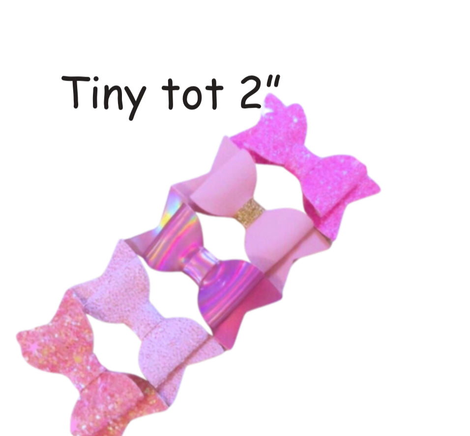 Tiny tot plastic bow template 2.”