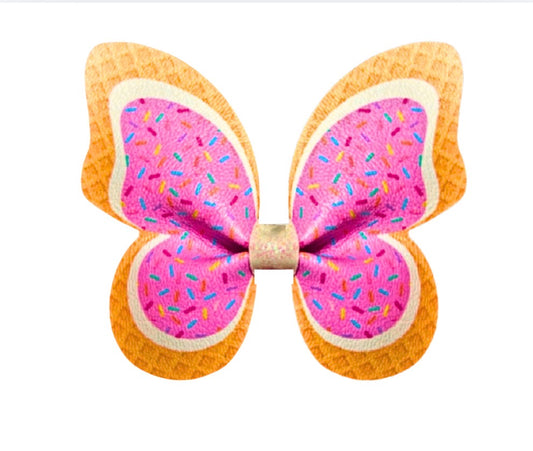 7 x Leatherette cut round Butterfly Pinch bows 3.5” ice cream