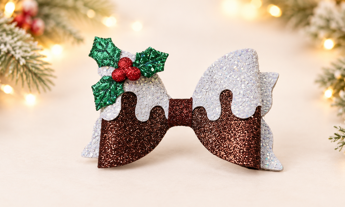 Plastic Christmas Pud bow template 3.5”