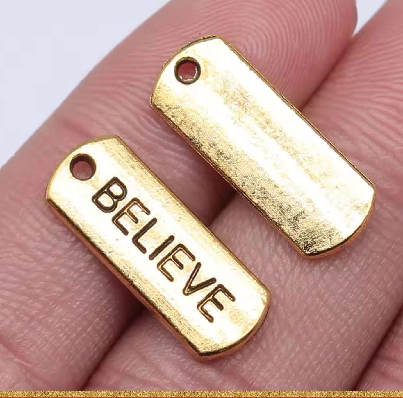 Christmas “Believe” golden charms 22x8mm