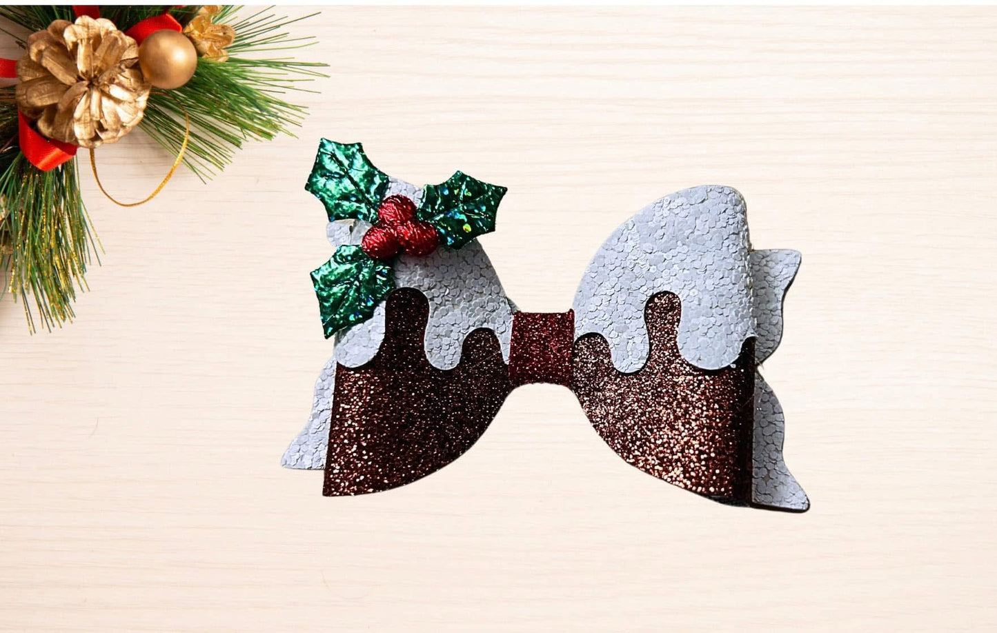 Plastic Christmas pudding bow template 3.5”