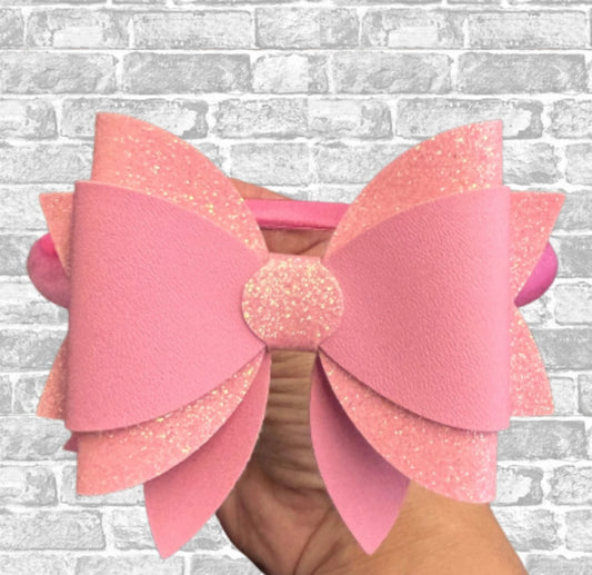 Layla 3.5” Template triple layer bow with tails